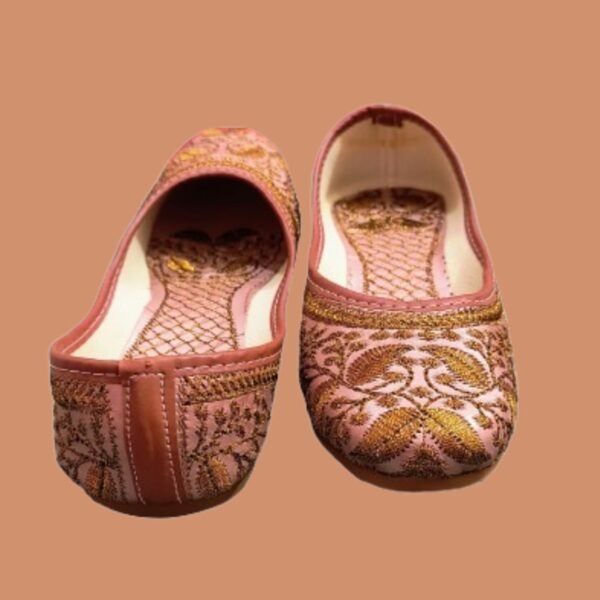 Pink Aura Handcrafted Traditional Punjabi/Rajasthani jutti - Image 2